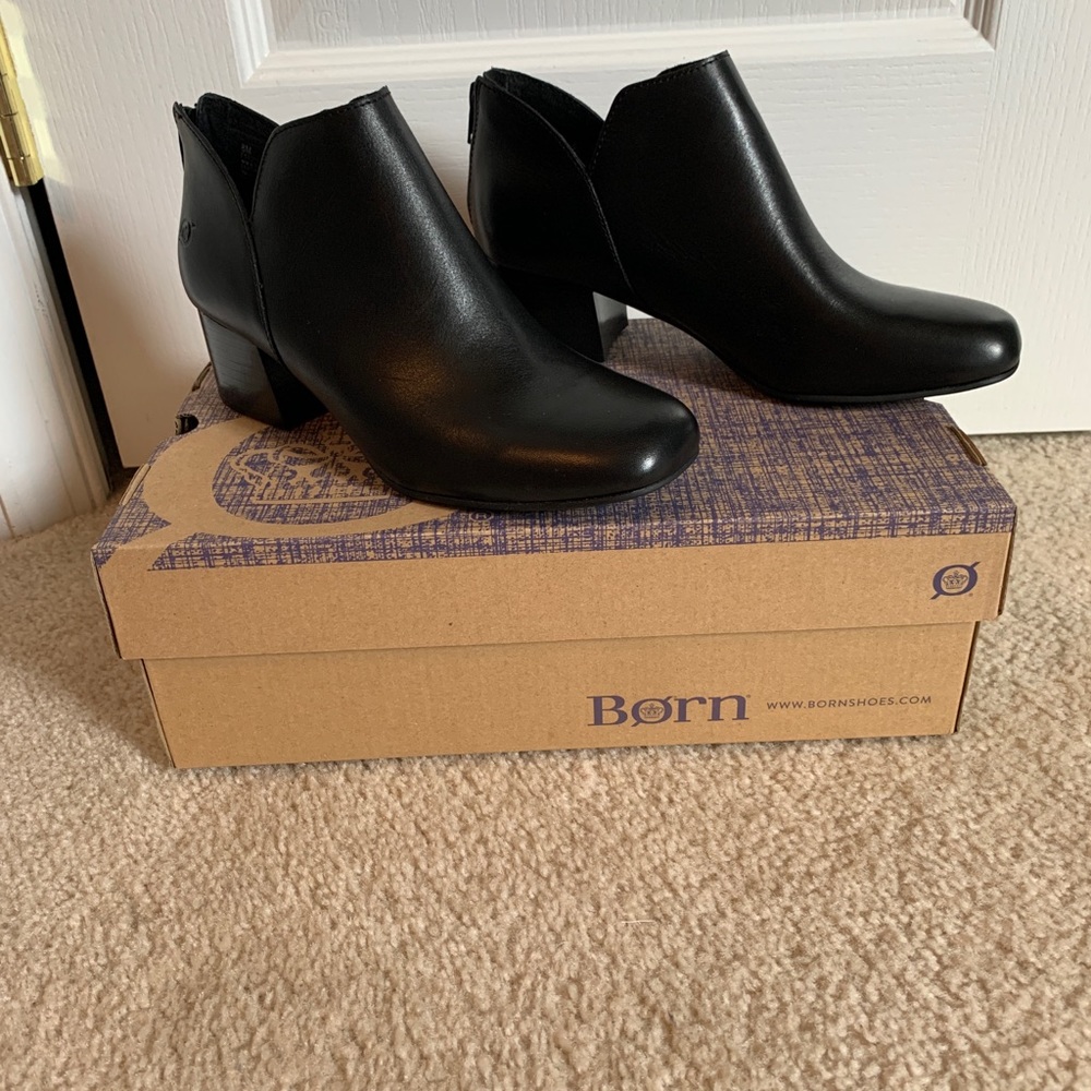 Black Genuine Leather BØRN Booties Size 8